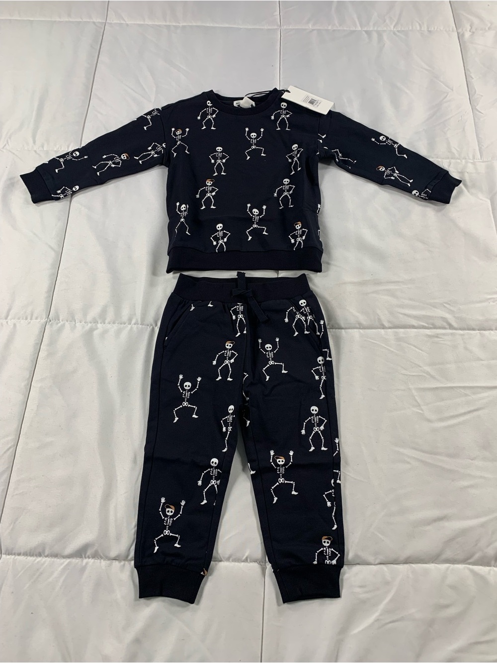 New Miles The Label. Matching set size 18M
